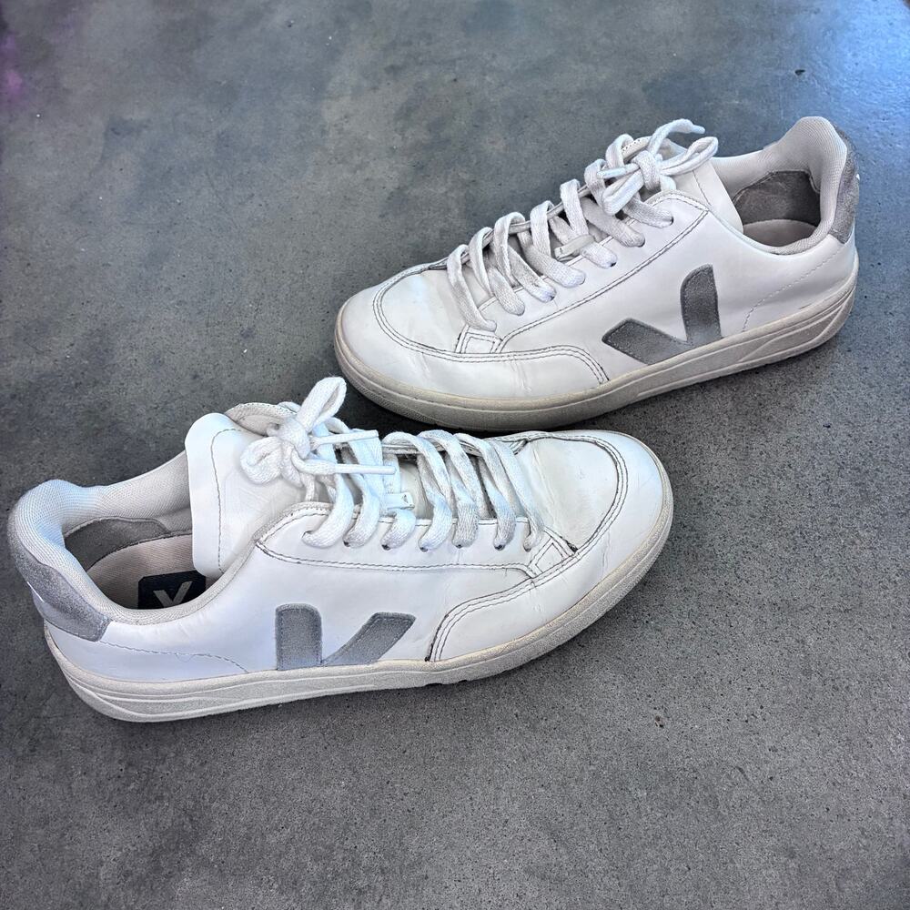 Veja V12 white gray leather low top fashion sneaker womens 6 shoes